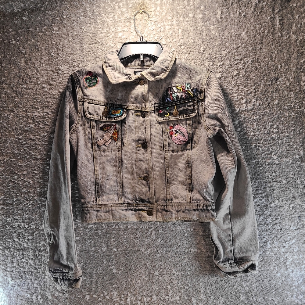 Forever 21 Laser Kitten Acid Wash Light Gray Denim Jacket Size Small